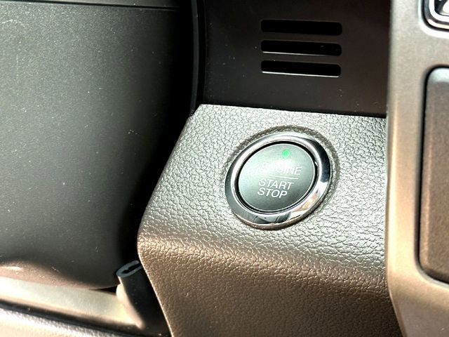Certified 2020 Ford Expedition XLT w/ Equipment Group 202A RWD image 16