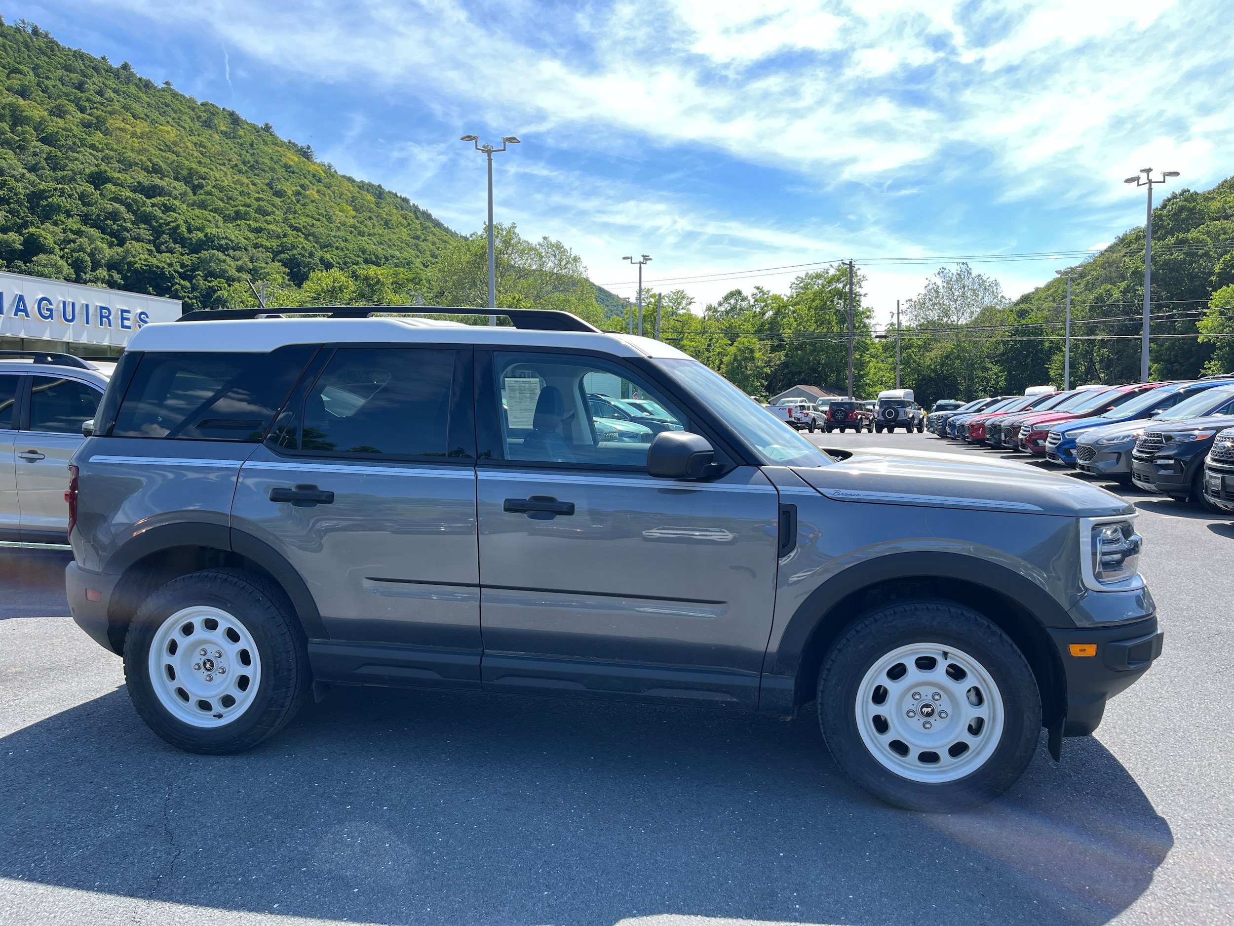 Certified 2023 Ford Bronco Sport Heritage w/ Heritage Convenience Package AWD/4WD image 3
