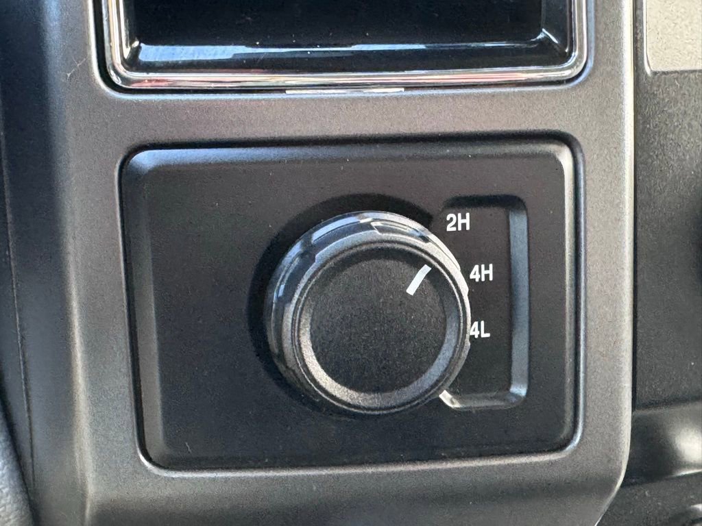 Certified 2019 Ford F150 XLT w/ Equipment Group 302A Luxury image 36