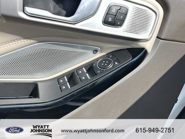 Certified 2023 Ford Explorer Platinum w/ Technology Package image 30
