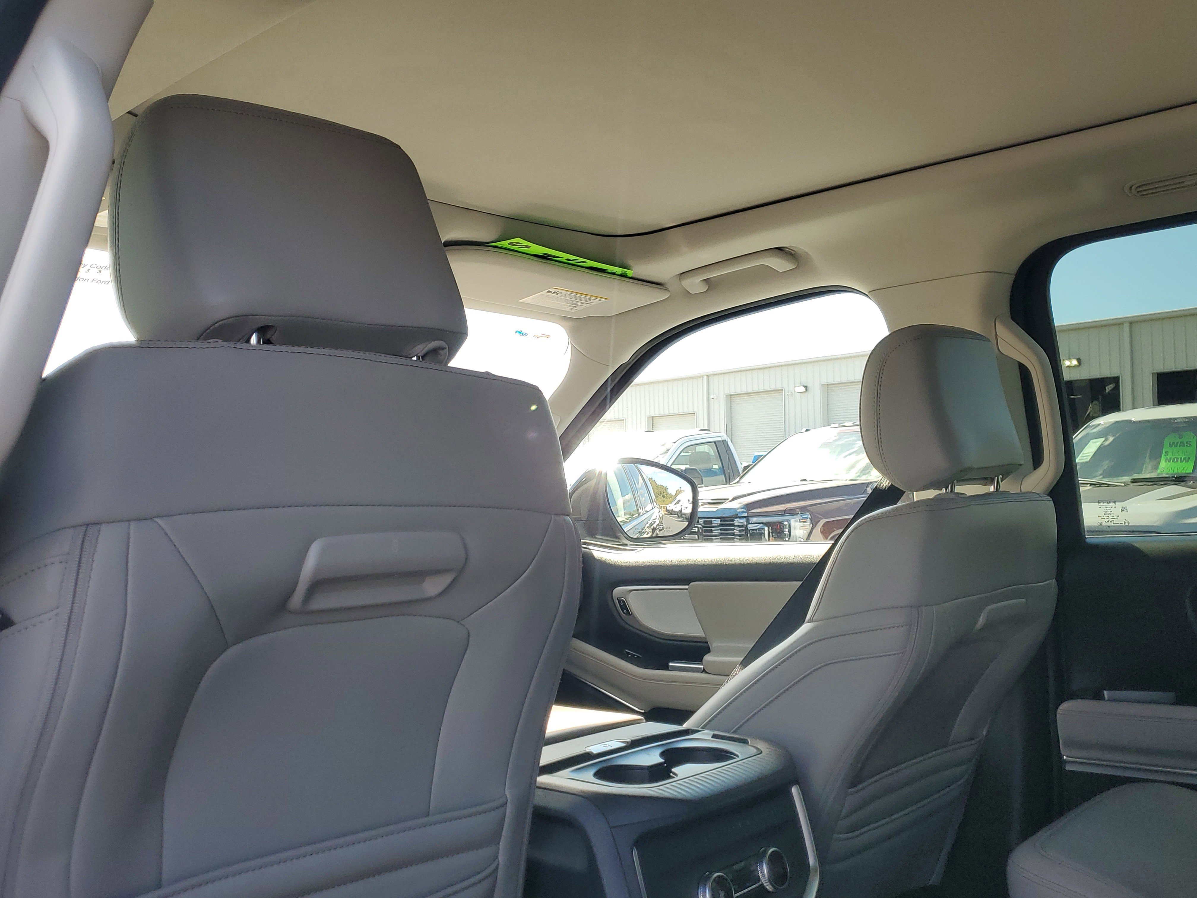 Certified 2025 Ford Expedition Active image 15