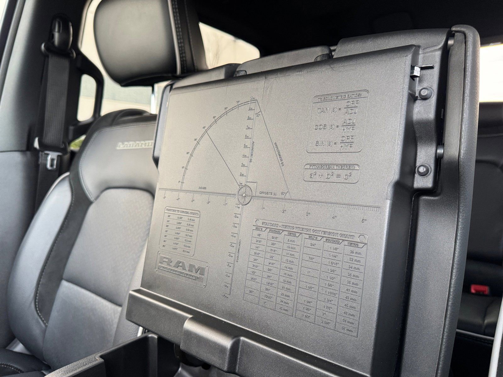 Used 2025 RAM 1500 Laramie w/ Night Edition image 27