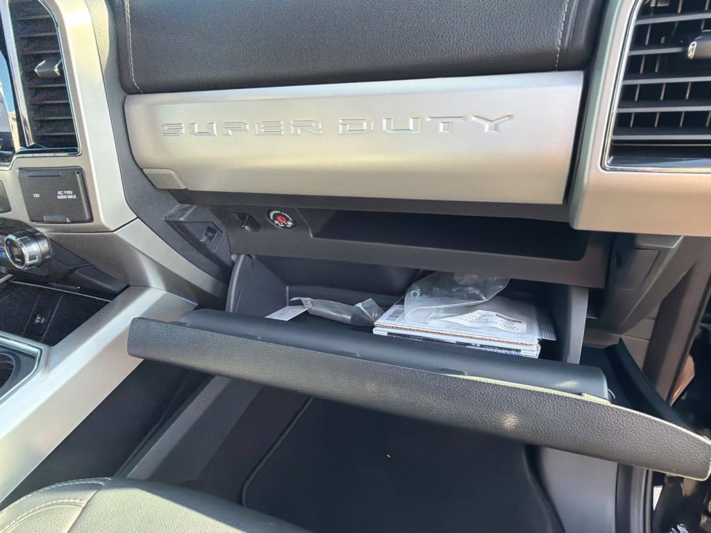 Certified 2022 Ford F350 Lariat w/ Lariat Value Package AWD/4WD image 44