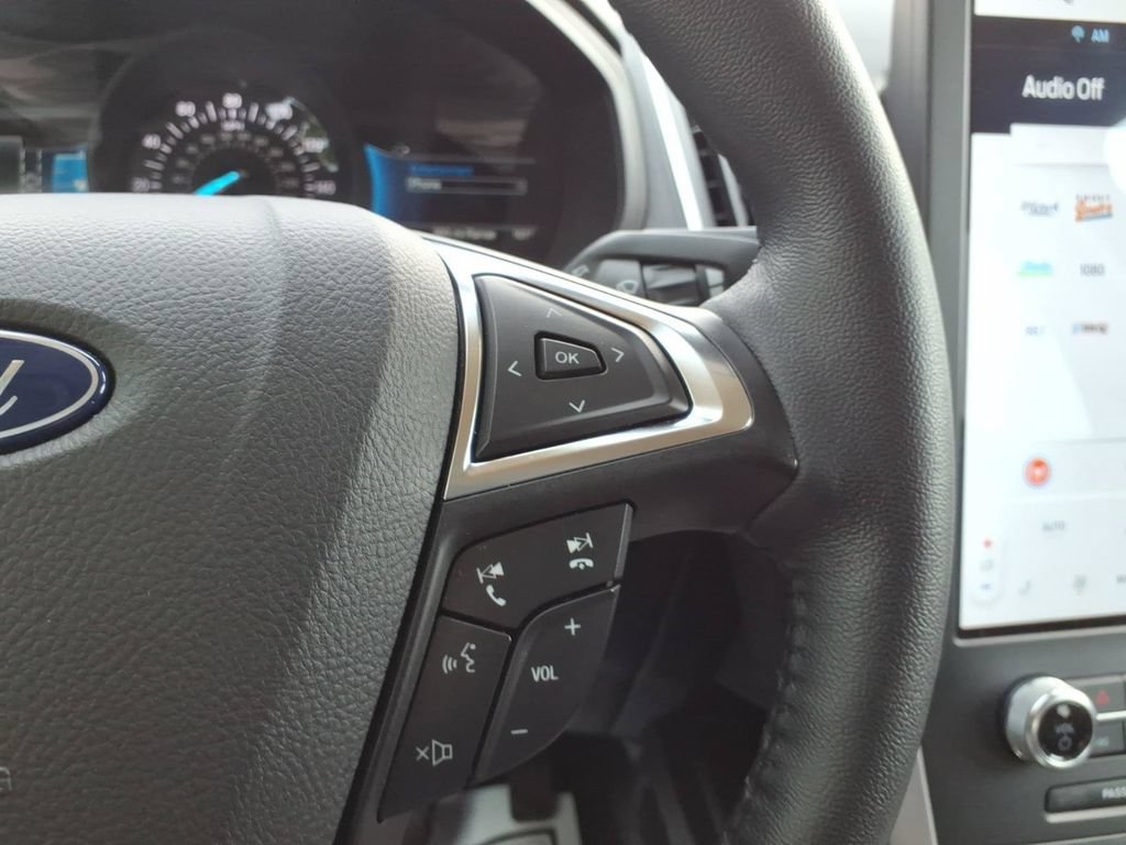 Certified 2024 Ford Edge SEL AWD/4WD image 16