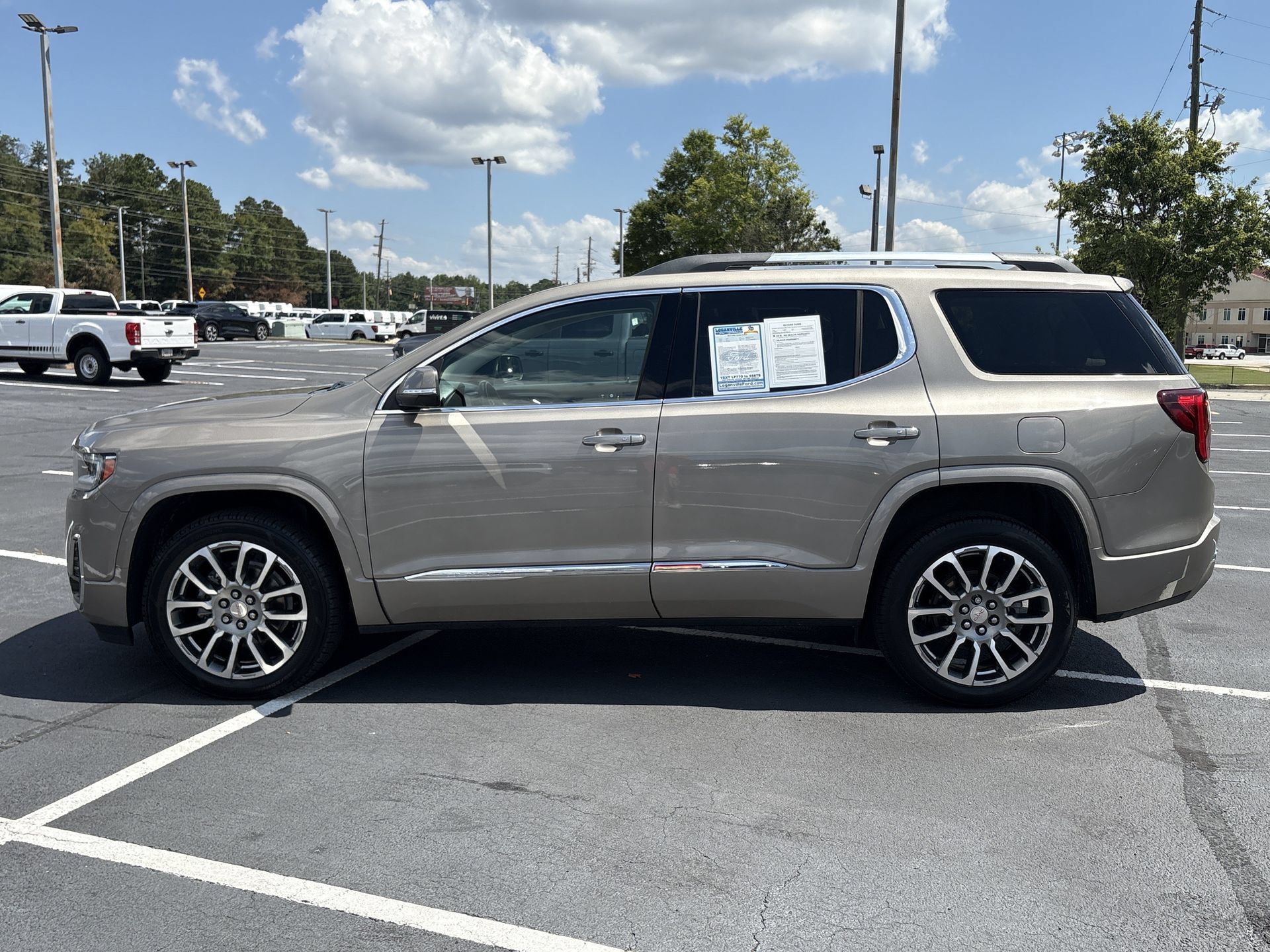 Used 2023 GMC Acadia Denali w/ Denali Ultimate Package FWD image 22