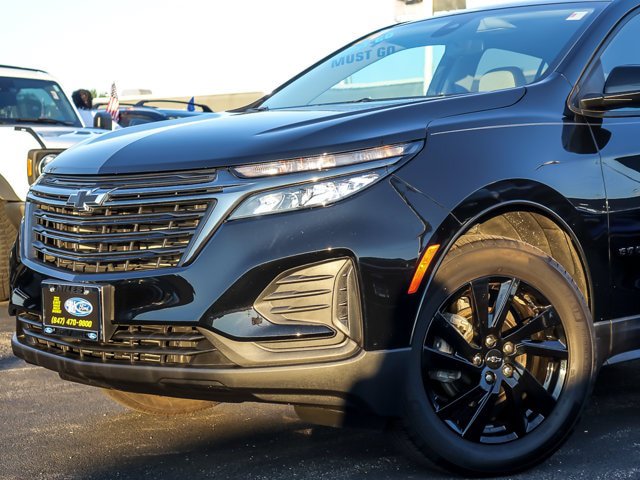 Used 2024 Chevrolet Equinox LS w/ LS Convenience Package AWD/4WD image 2