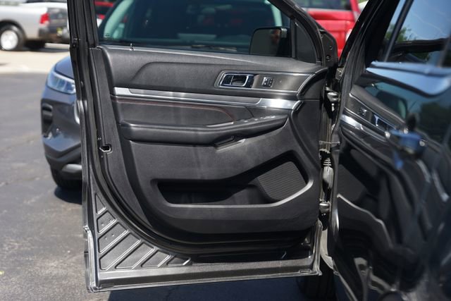 Certified 2018 Ford Explorer Sport w/ Equipment Group 401A AWD/4WD image 33