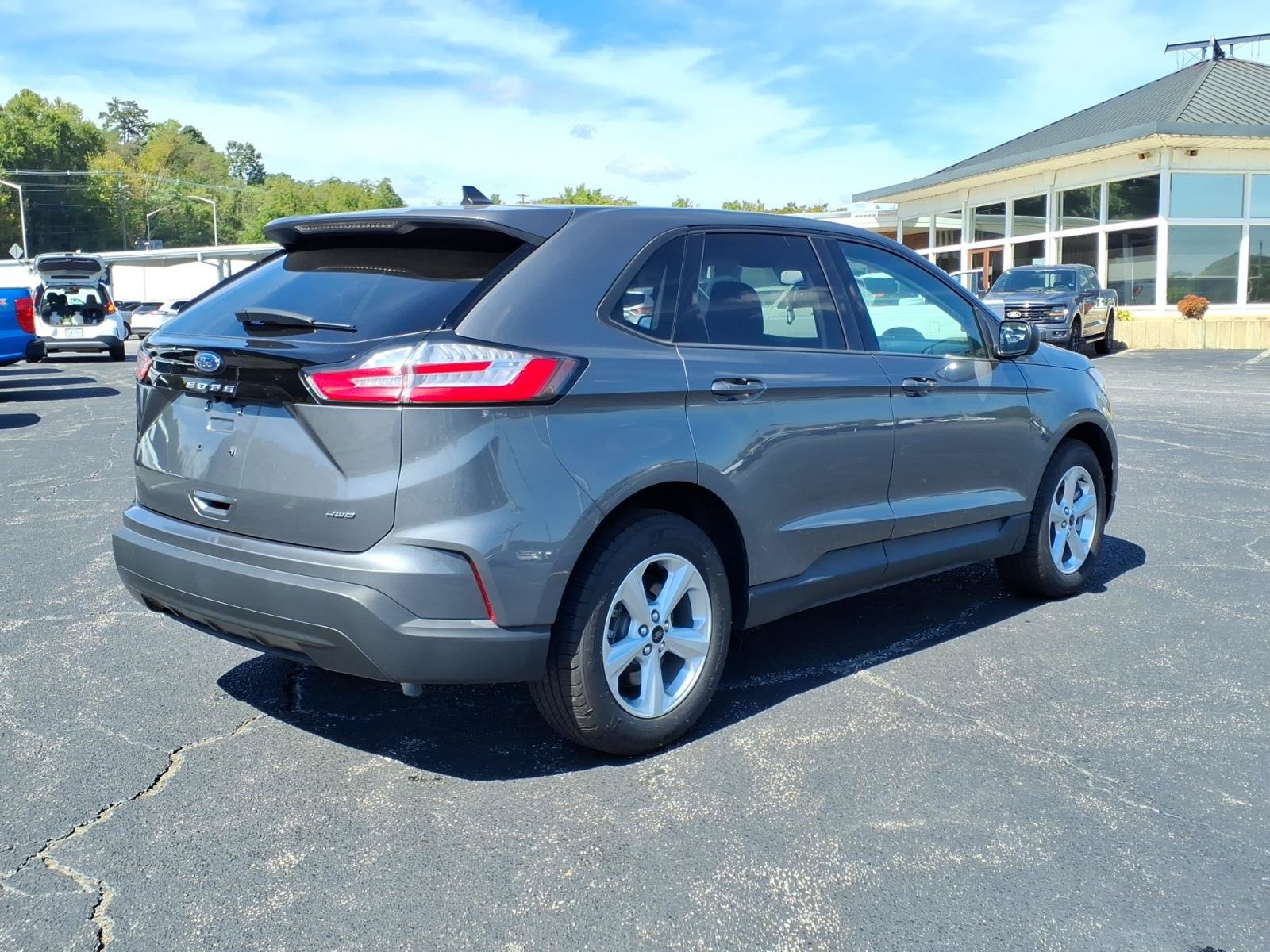 Certified 2024 Ford Edge SE AWD/4WD image 7