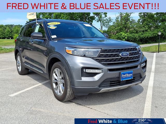 Certified 2023 Ford Explorer XLT w/ Equipment Group 202A AWD/4WD image 2