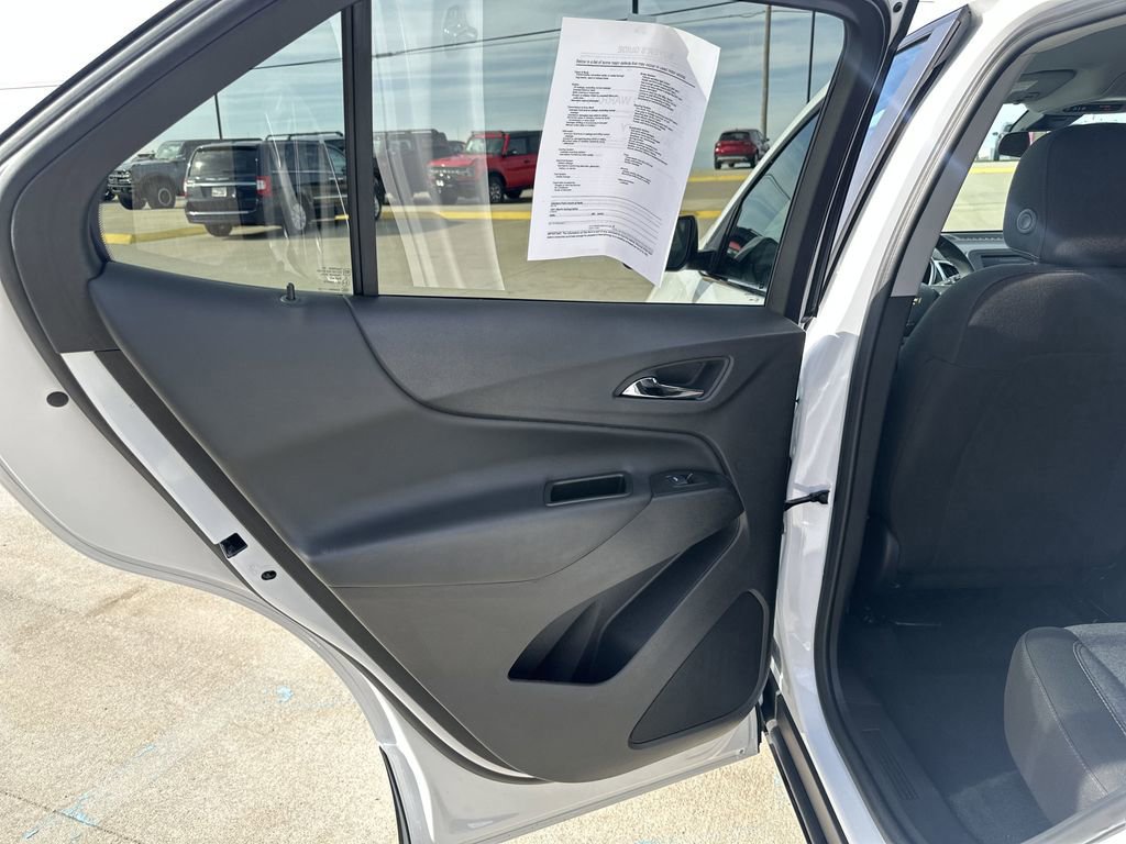 Used 2024 Chevrolet Equinox LT image 27
