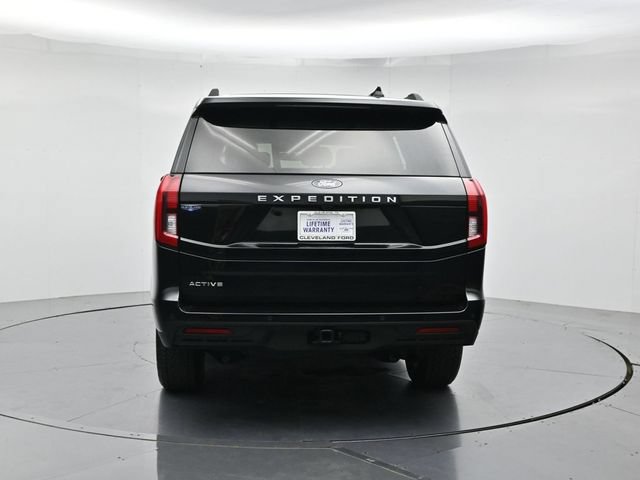 Certified 2025 Ford Expedition Active AWD/4WD image 9