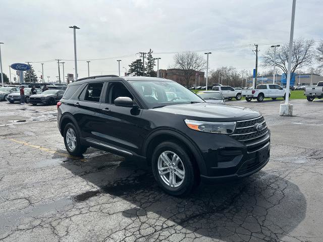 Certified 2023 Ford Explorer XLT w/ Class IV Trailer Tow Package image 9