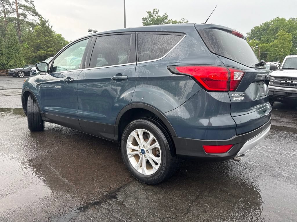 Certified 2019 Ford Escape SE FWD image 5