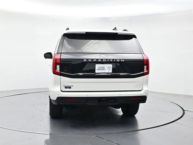 Certified 2025 Ford Expedition Active AWD/4WD image 8