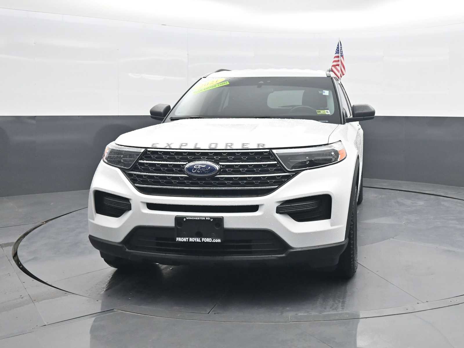 Certified 2021 Ford Explorer XLT w/ Class III Trailer Tow Package AWD/4WD image 3