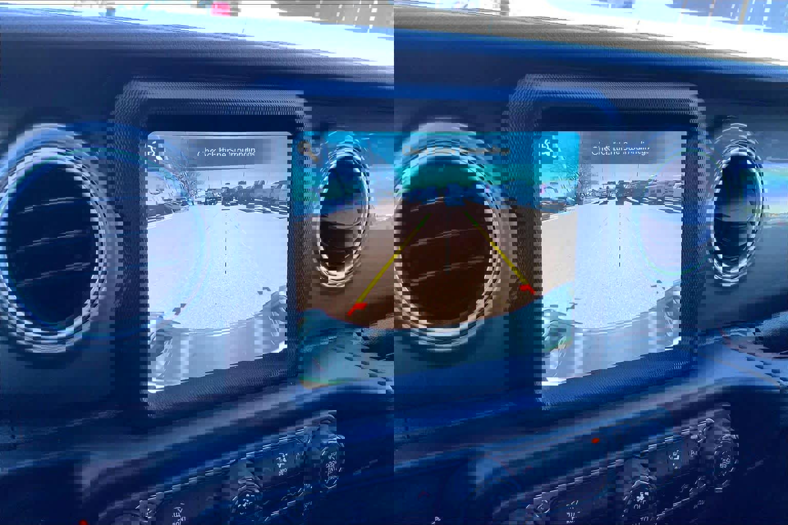 Used 2022 Jeep Gladiator Overland w/ Trailer Tow Package image 27