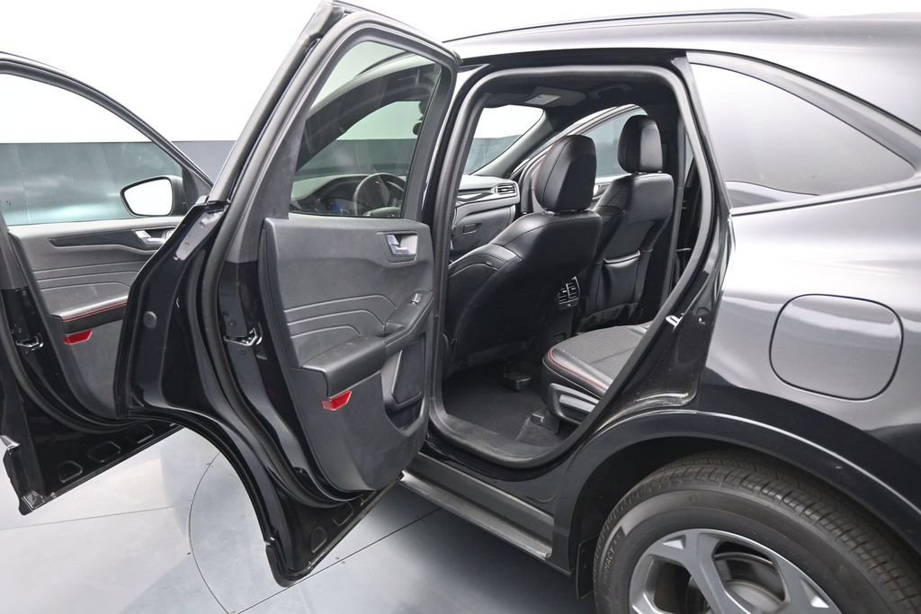 Certified 2023 Ford Escape ST-Line w/ Equipment Group 301A FWD image 19