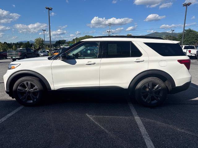 Certified 2023 Ford Explorer XLT w/ Equipment Group 202A AWD/4WD image 6
