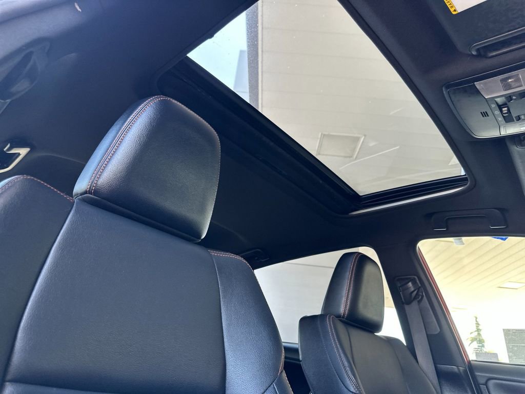 Used 2017 Toyota RAV4 SE FWD image 16