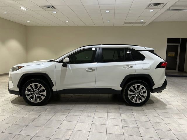 Used 2019 Toyota RAV4 Limited image 6