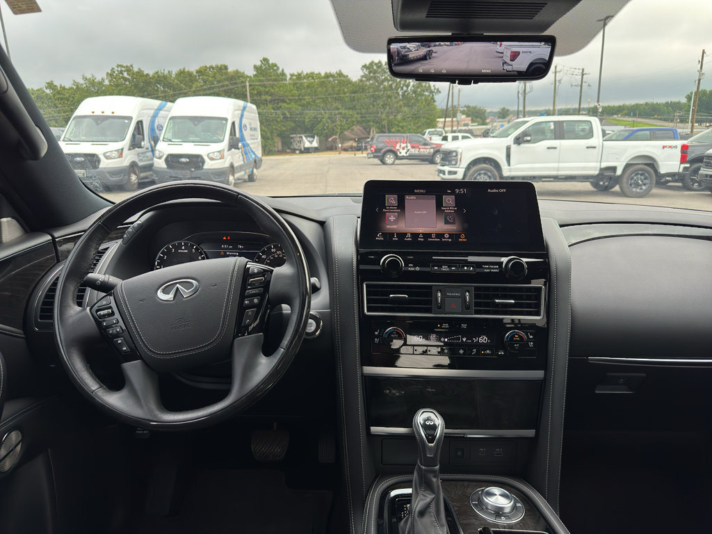 Used 2024 INFINITI QX80 Sensory AWD/4WD image 12