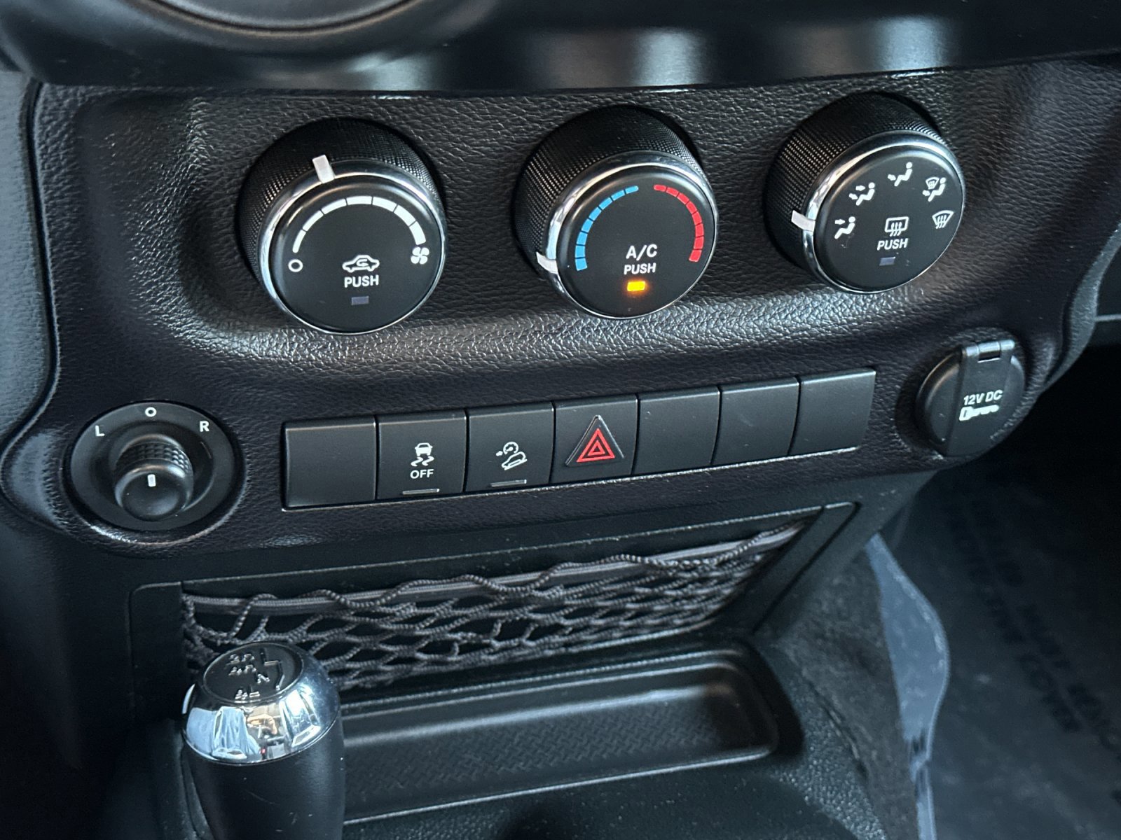 Used 2018 Jeep Wrangler Unlimited Sport S image 19