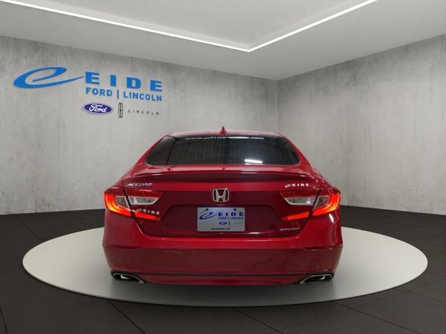 Used 2018 Honda Accord Sport image 9