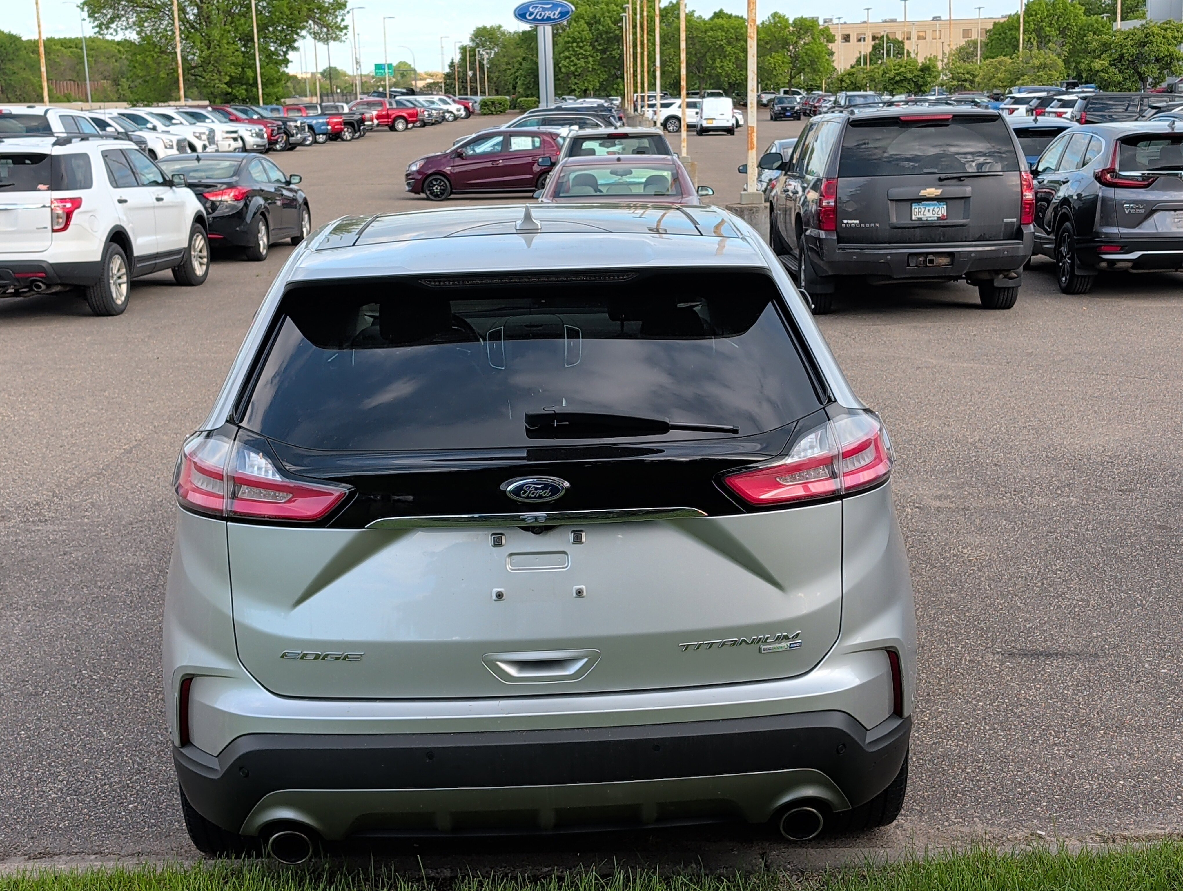 Certified 2019 Ford Edge Titanium w/ Equipment Group 301A AWD/4WD image 3