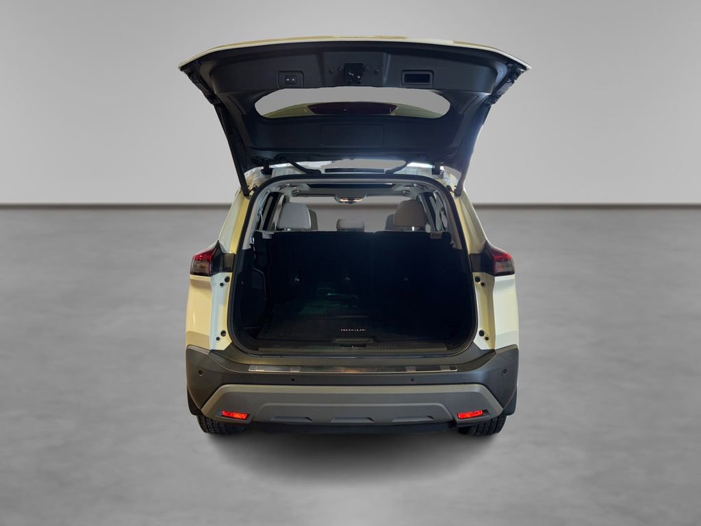Used 2021 Nissan Rogue SL w/ Premium Package AWD/4WD image 11
