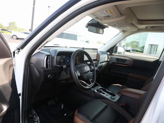 Certified 2025 Ford Bronco Sport Outer Banks w/ Outer Banks Tech Package+ AWD/4WD image 19