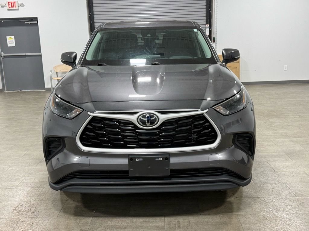 Used 2023 Toyota Highlander L image 9