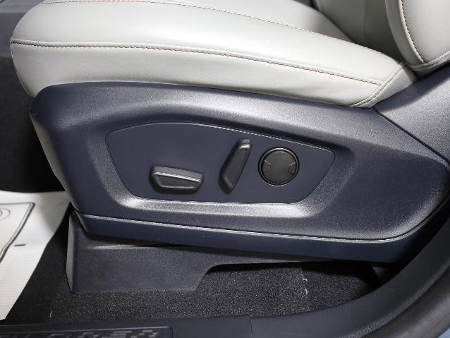 Certified 2025 Ford Explorer Active w/ Active Comfort Package image 21