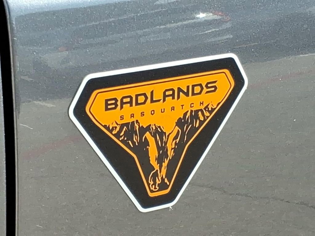 Certified 2024 Ford Bronco Badlands AWD/4WD image 3