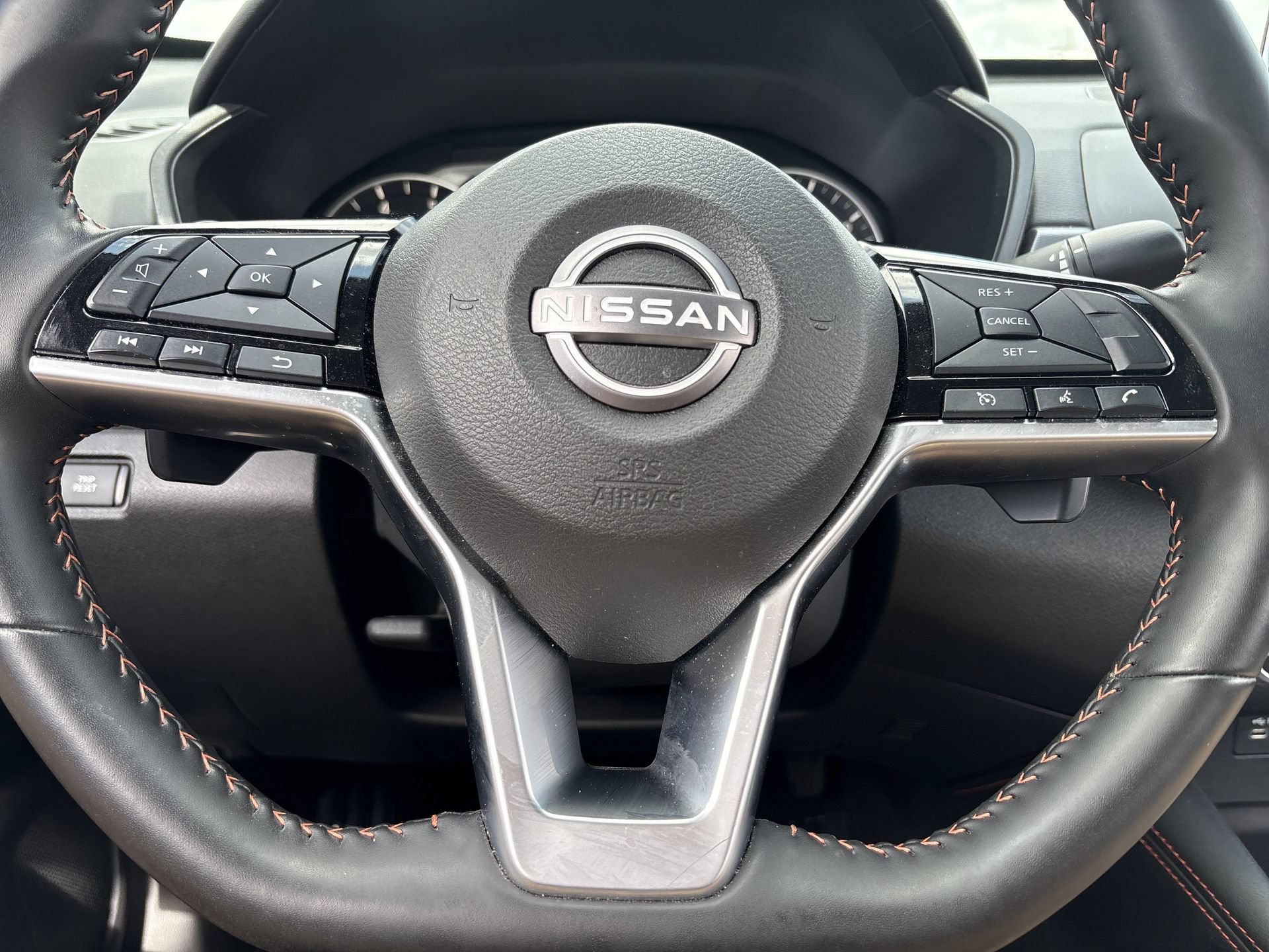 Used 2025 Nissan Altima 2.5 SR AWD/4WD image 11