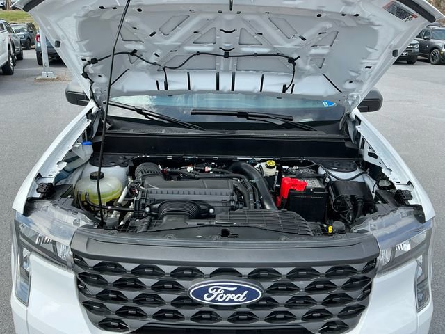 Certified 2025 Ford Maverick XL w/ Equipment Group 102A image 20