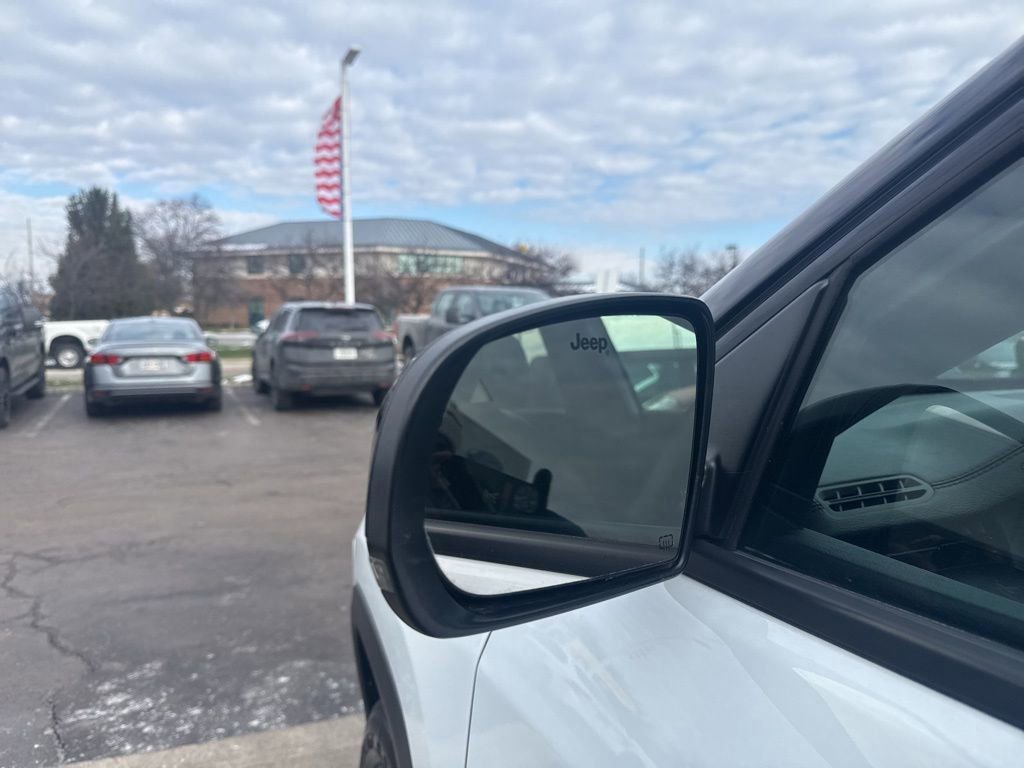 Used 2023 Jeep Compass Trailhawk w/ Trailhawk Convenience Group image 21