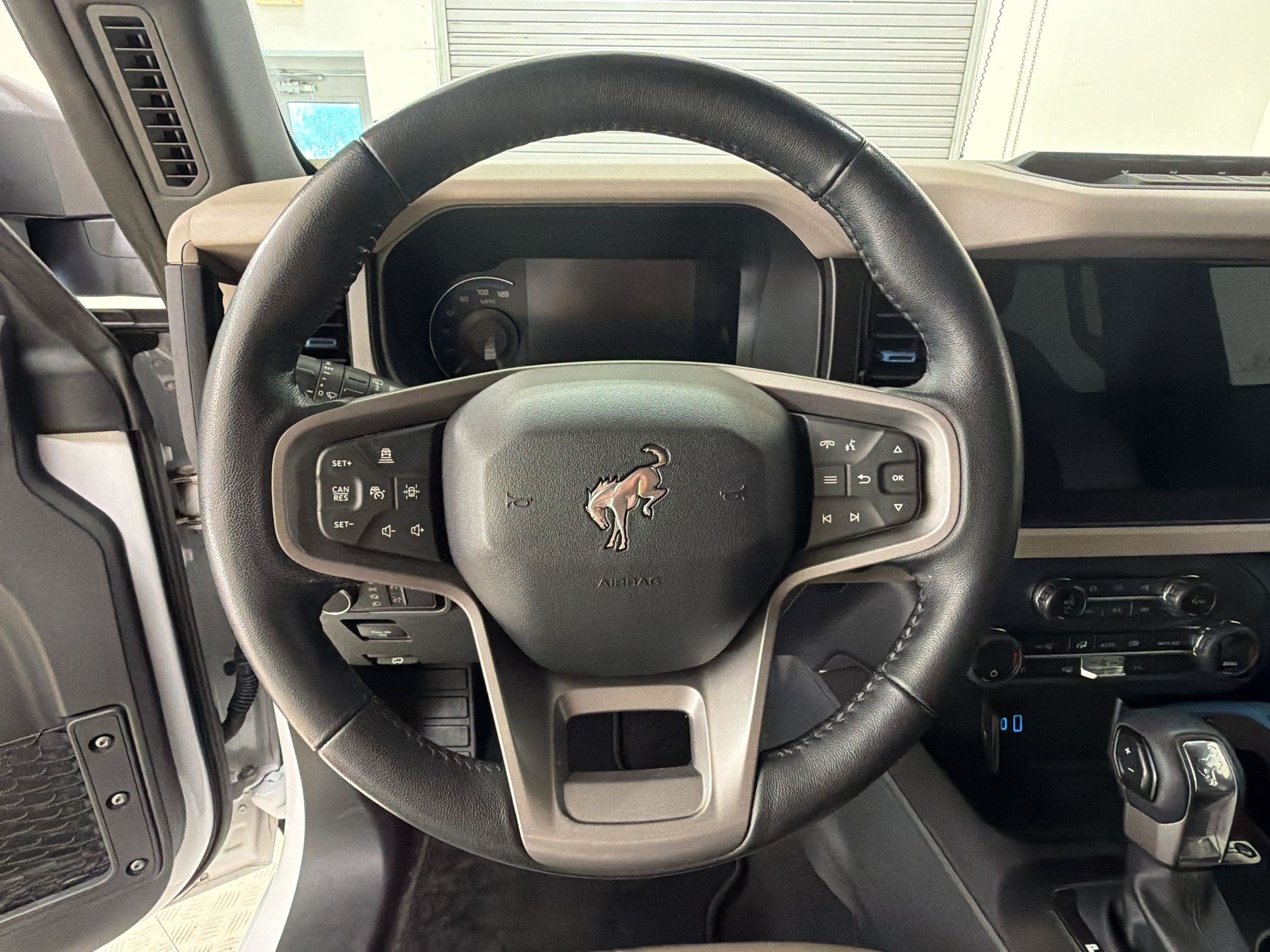 Certified 2023 Ford Bronco Wildtrak AWD/4WD image 28