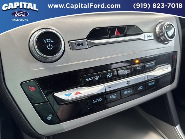 Certified 2023 Ford Explorer XLT w/ Equipment Group 202A RWD image 29