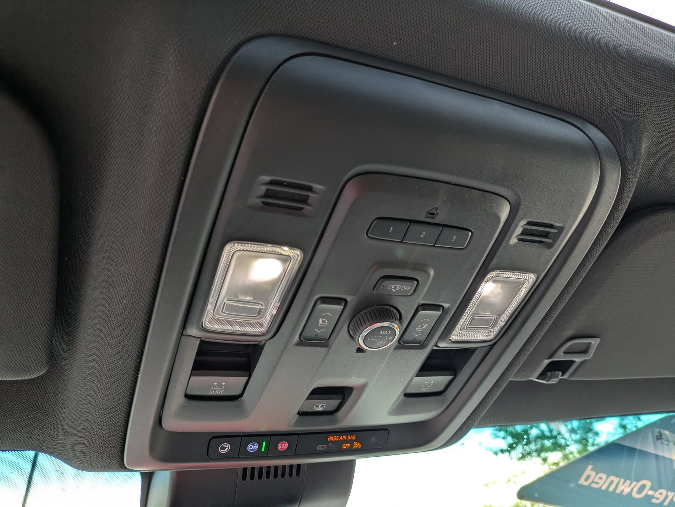 Used 2023 GMC Yukon XL AT4 AWD/4WD image 26
