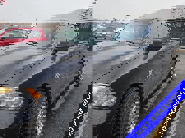 Used 2018 RAM 1500 Express image 1