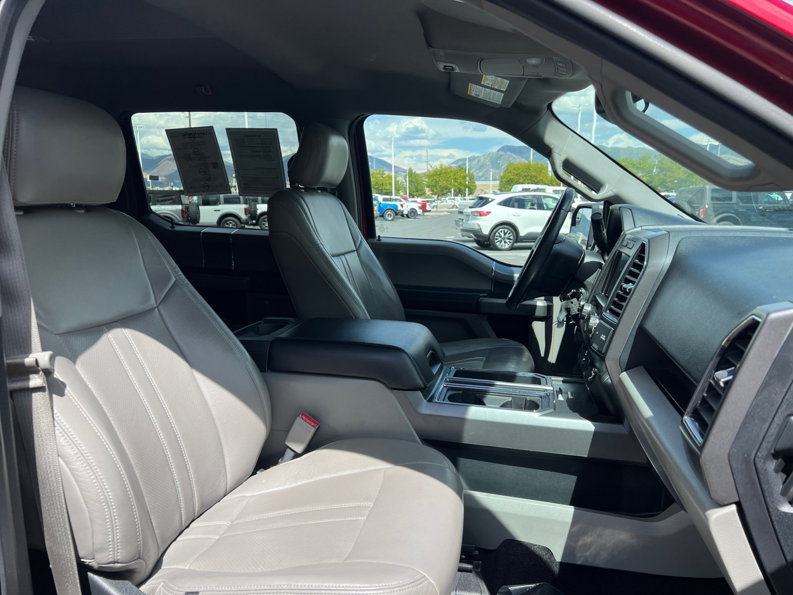 Certified 2017 Ford F150 XLT w/ Equipment Group 302A Luxury AWD/4WD image 31