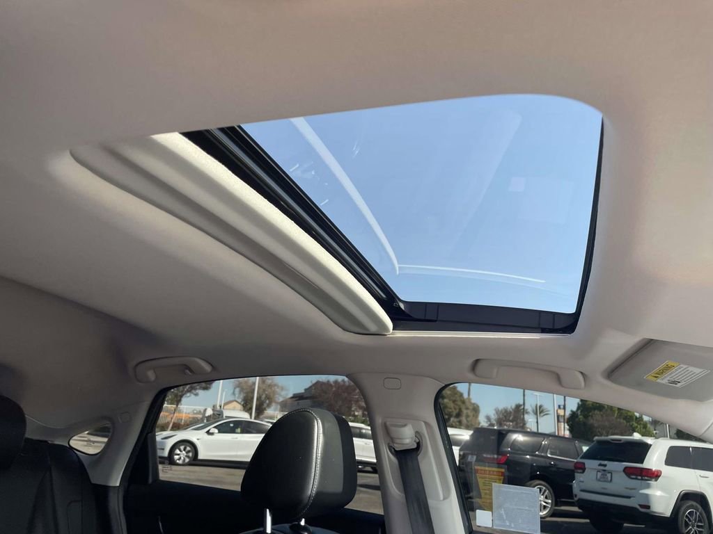 Used 2023 Honda Civic EX-L image 27