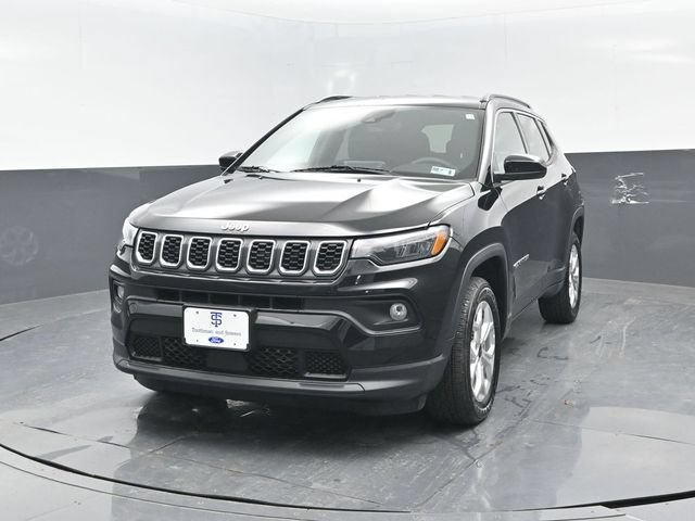 Used 2025 Jeep Compass Latitude AWD/4WD image 20