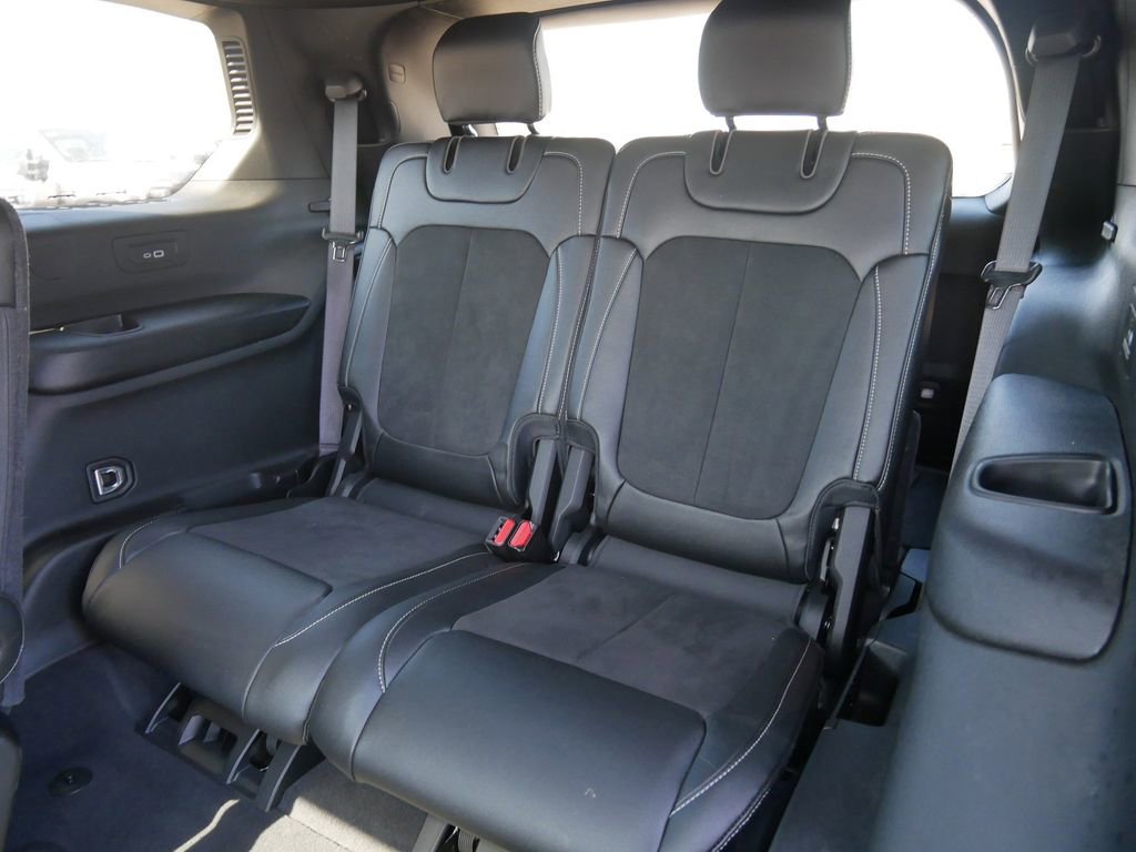 Used 2024 Jeep Grand Cherokee L Altitude AWD/4WD image 9