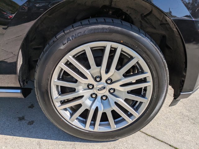 Certified 2023 Ford Expedition Limited image 11