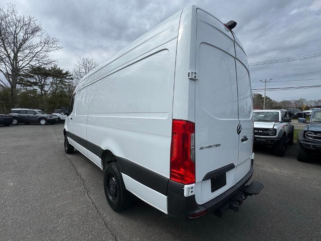 Used 2023 Mercedes-Benz Sprinter 2500 image 2