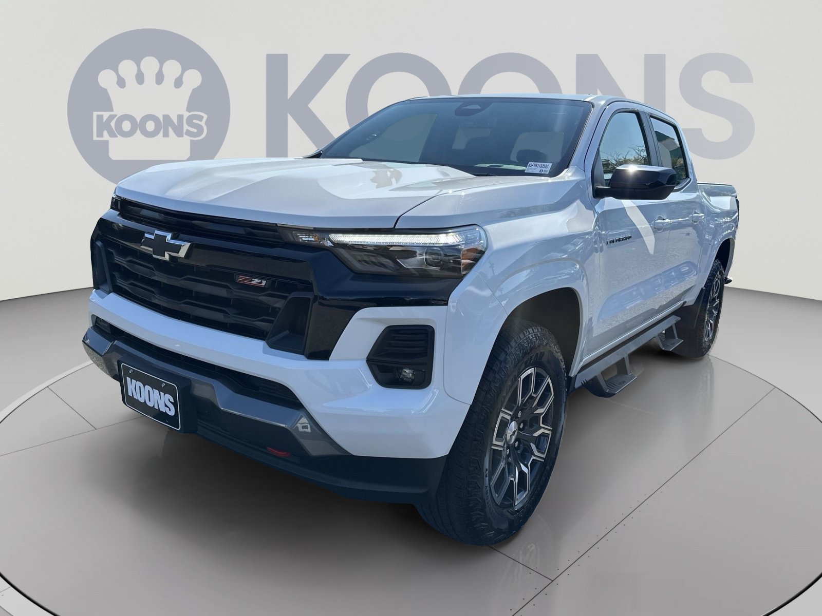 Used 2024 Chevrolet Colorado Z71 w/ Z71 Convenience Package 2