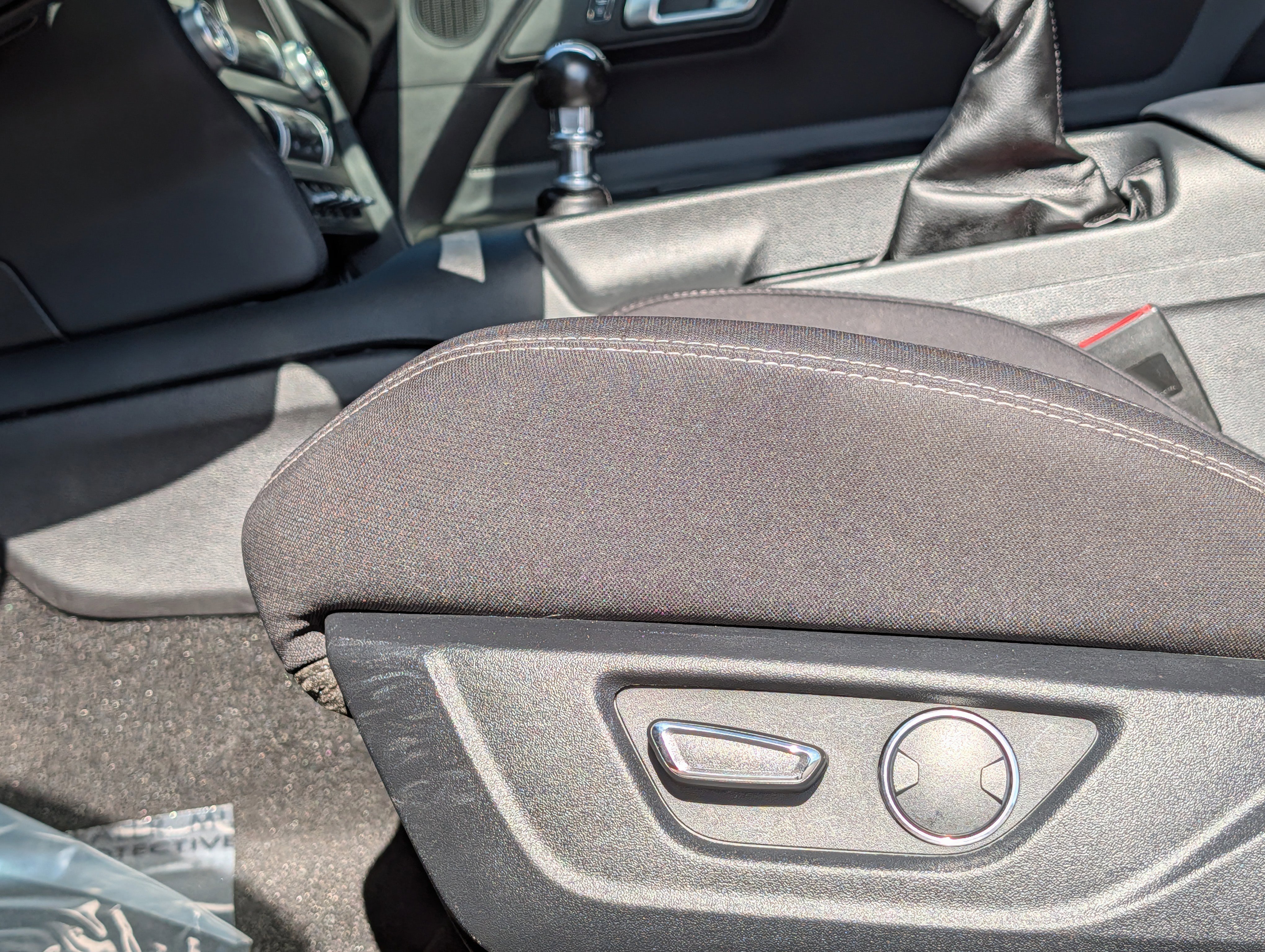 Certified 2019 Ford Mustang GT w/ Performance Package - Level 2 image 18