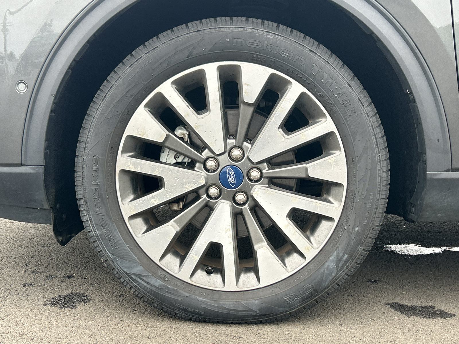 Certified 2020 Ford Escape Titanium AWD/4WD image 12