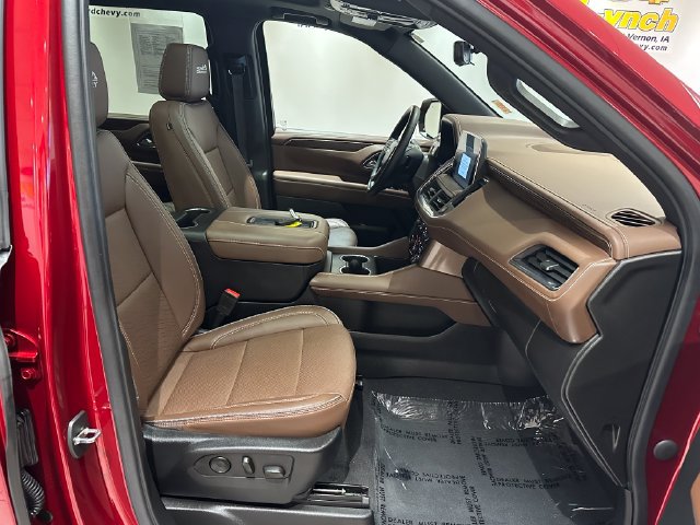 Used 2023 Chevrolet Tahoe High Country AWD/4WD image 32